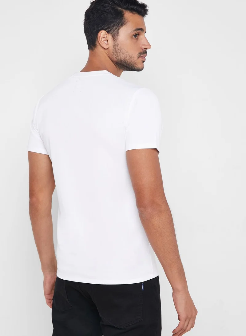 GUESS Los Angeles  Crew Neck T-Shirt