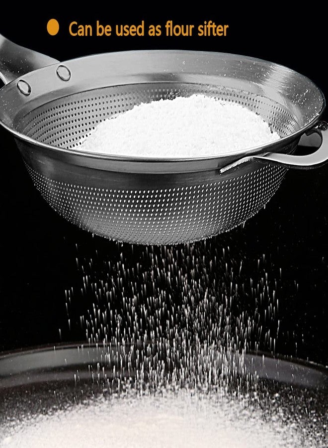 مصفاة طعام معدنية من الفولاذ المقاوم للصدأ ذات شبكة دقيقة مع ثقوب، مزودة بمقبض، ومصفاة ذات فتحات كبيرة، ومجموعة ملاعق للقلي، محمولة باليد، مناسبة للطبخ في المطبخ وتصفية بقايا الطعام. - Image 4