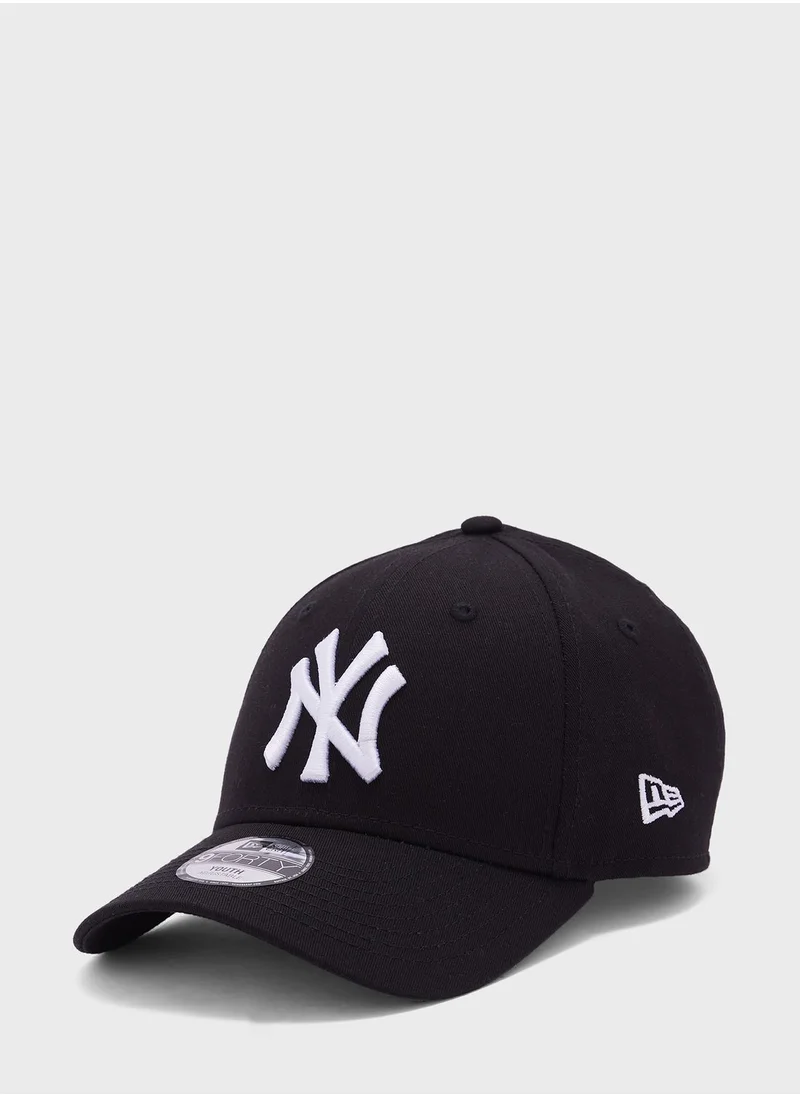 نيو ايرا غطاء مزين بشعار "9Forty New York Yankees" للأطفال