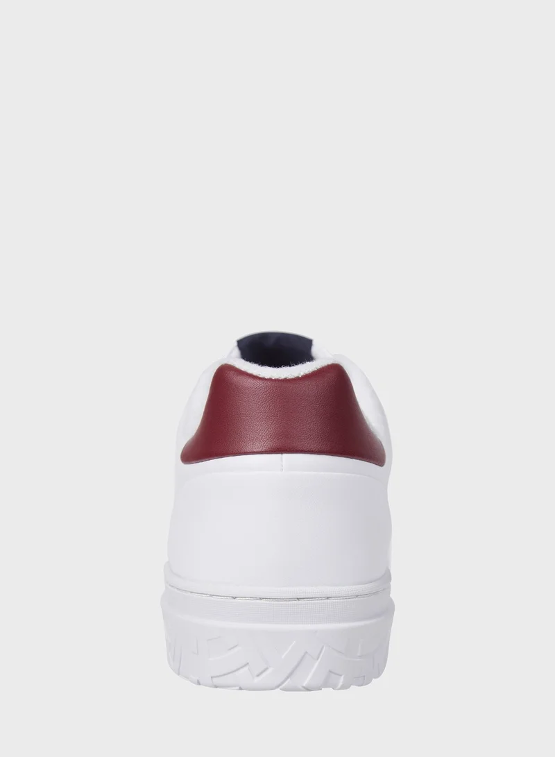 TOMMY HILFIGER Logo Low Top Sneakers