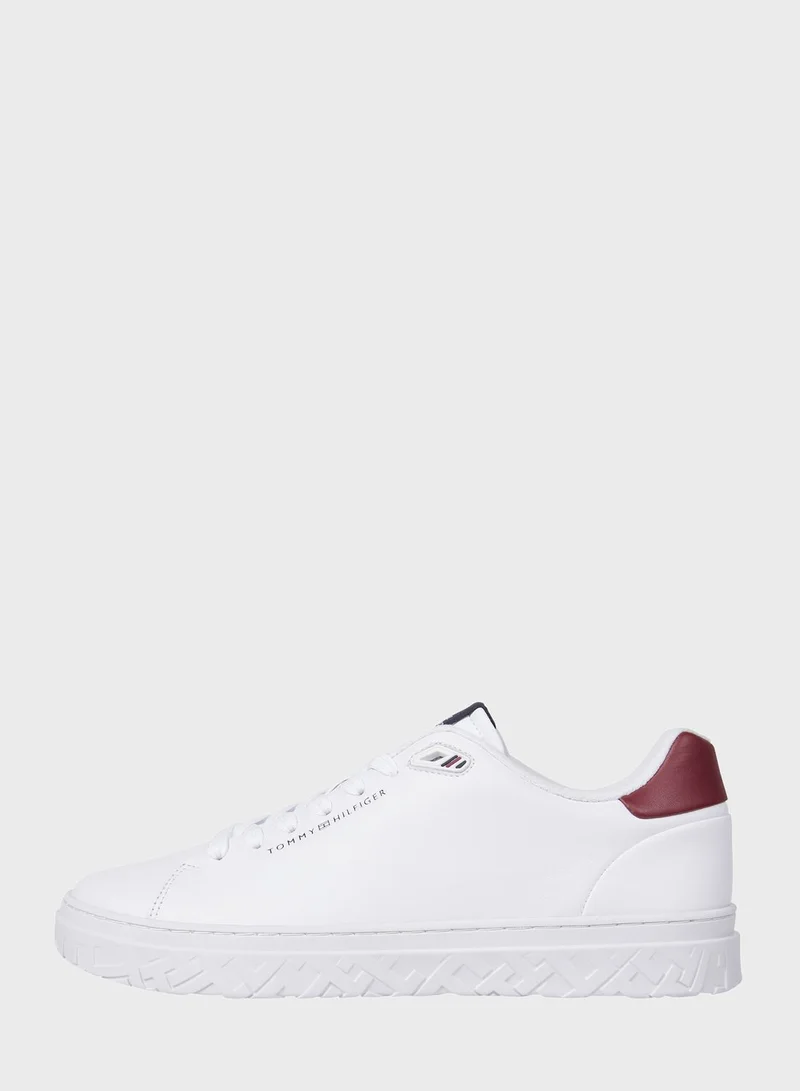 TOMMY HILFIGER Logo Low Top Sneakers