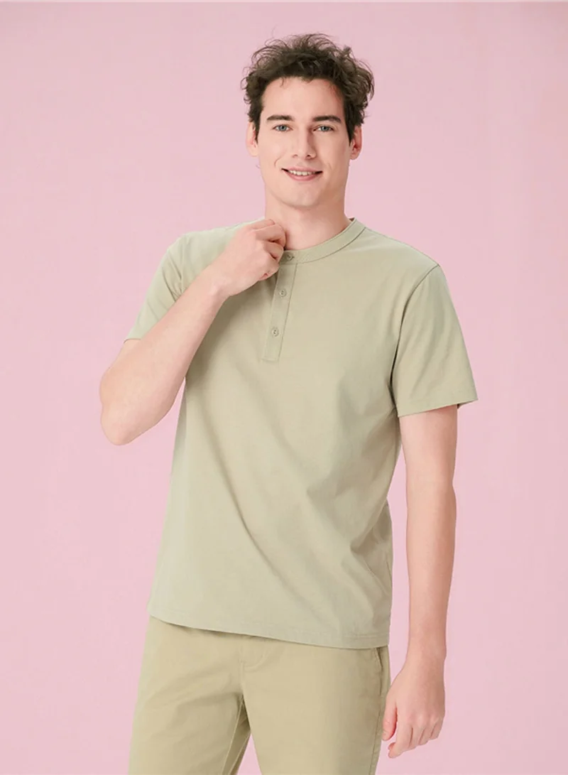 Men’s Slim Henley Short-Sleeve Button Front Tee