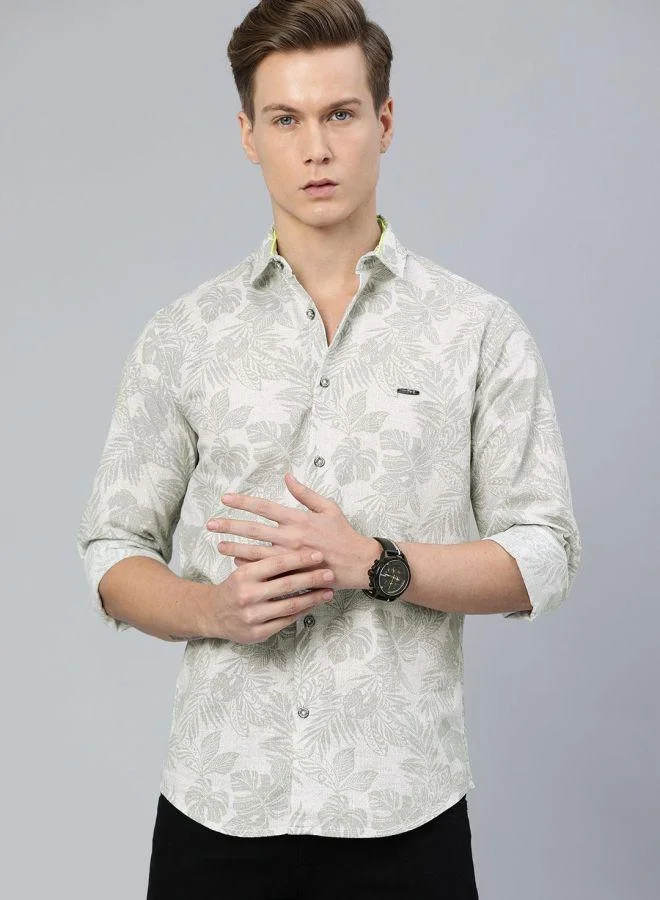 The Indian Garage Co Men Slim Fit Tropical Full Sleeves Cutaway Collar Casual Shirt