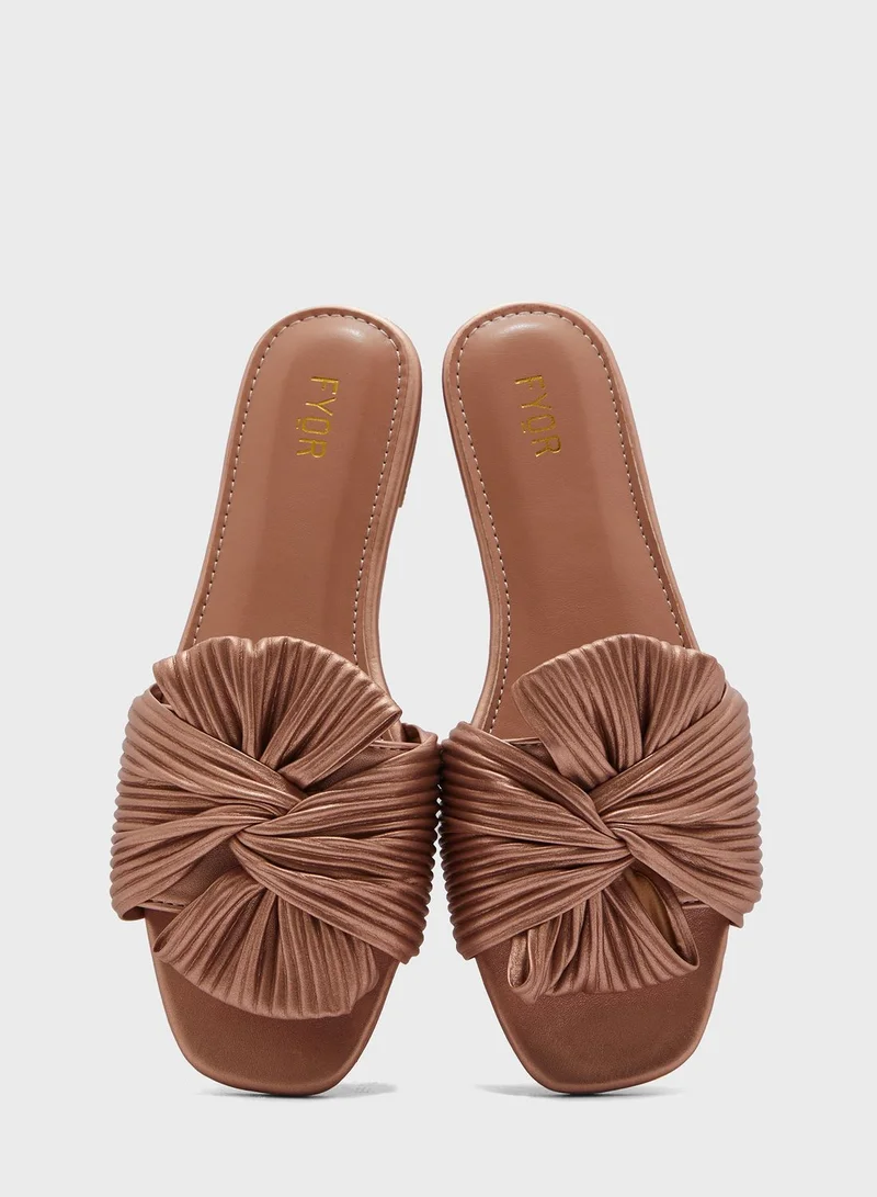 FYOR Casual Flat Sandals