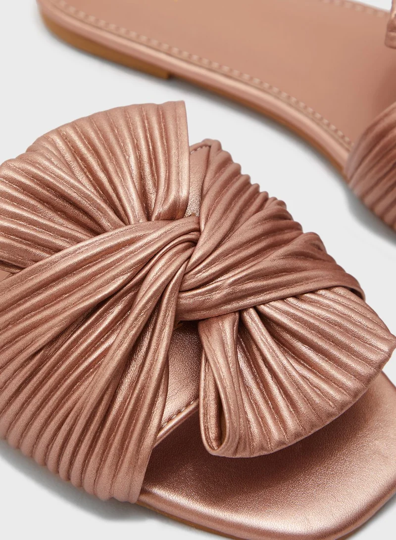 FYOR Casual Flat Sandals