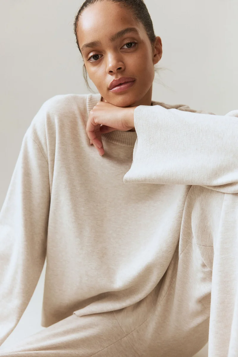 اتش اند ام Oversized curved-hem jumper