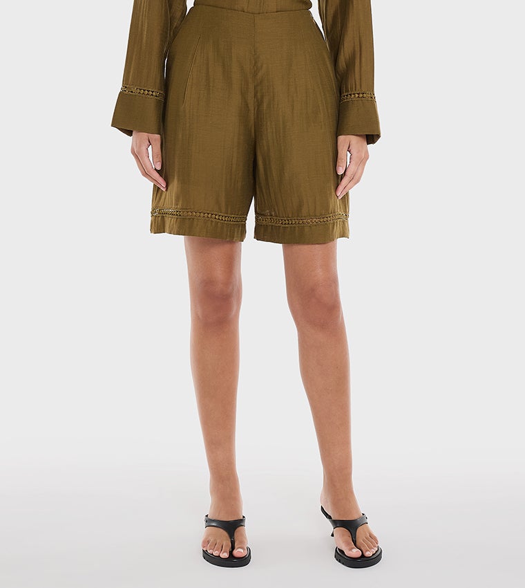 BCBG Slub Solid Shorts With Lace