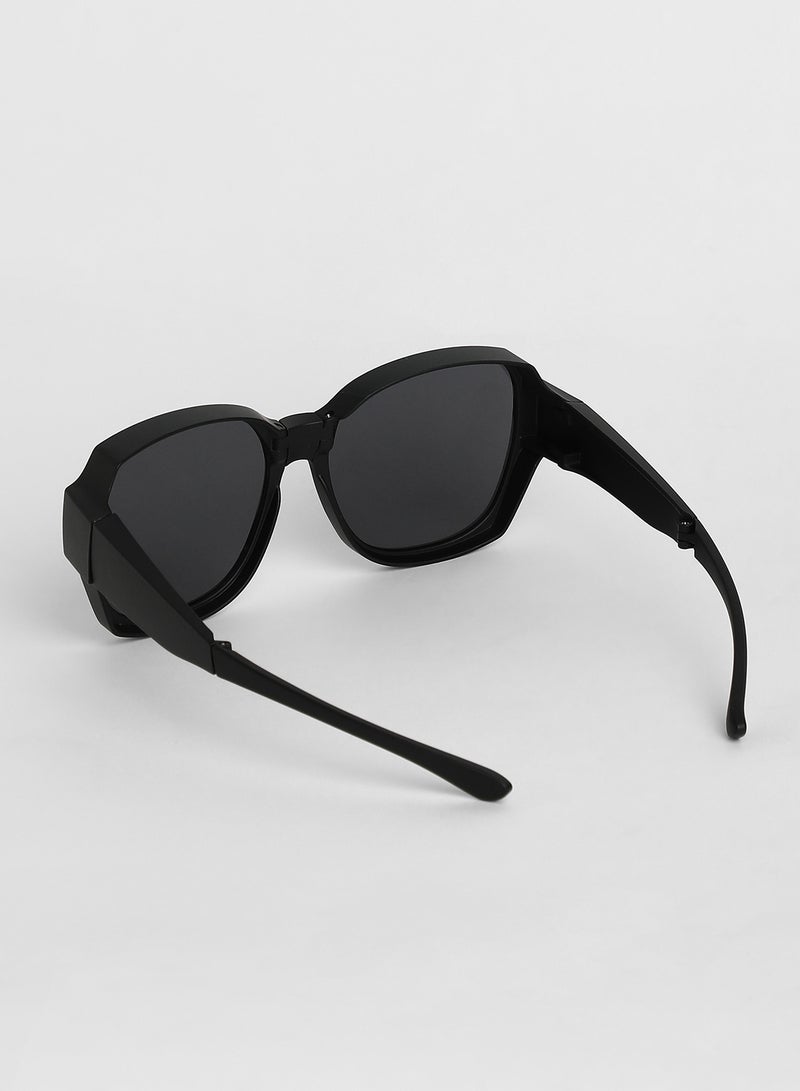 Haute Sauce Haute Sauce Unisex Foldable Oversized Sunglasses For Casual Wear | One-Size | Black Polycarbonate Frame | Black Polarized Lens | Full Rim | Eyewear For Woman & Girls  - Image 4