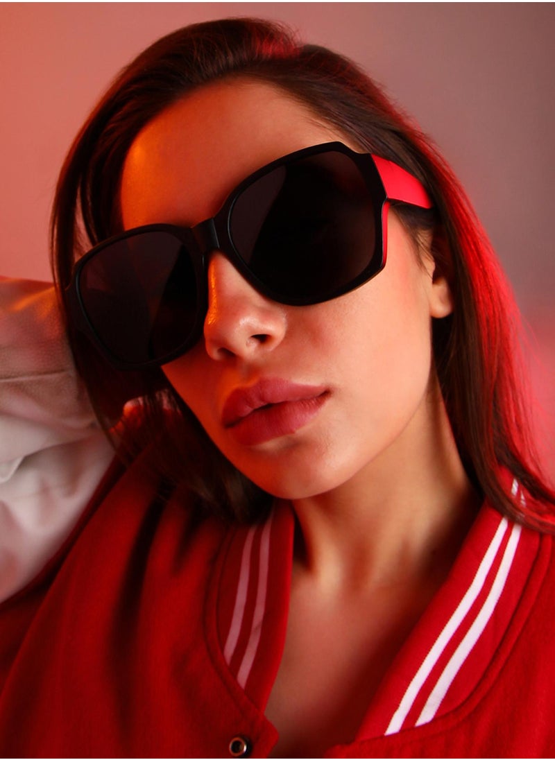 Haute Sauce Foldable Oversized Sunglasses - Black  - Image 2