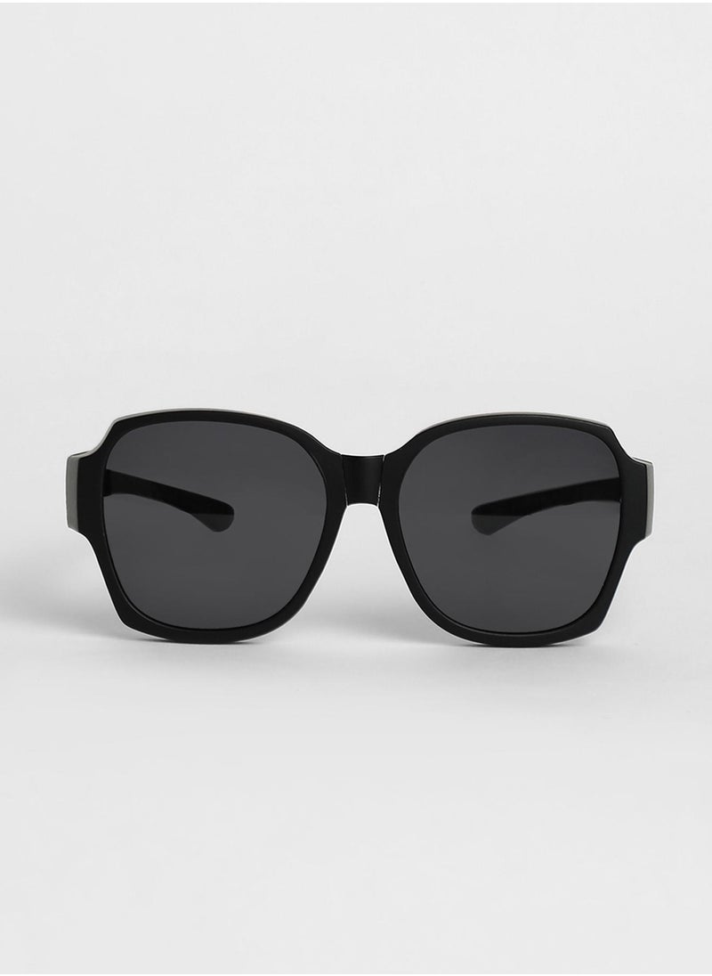 Haute Sauce Foldable Oversized Sunglasses - Black  - Image 4