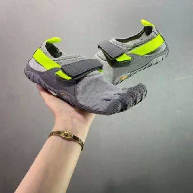 Five-Toe Yoga Training Shoes for Men and Women - Image 2