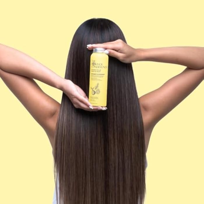 The Powder Shampoo Hydrating Volume Conditioner (Bergamot & Rosemary) - 0.7oz - Image 3