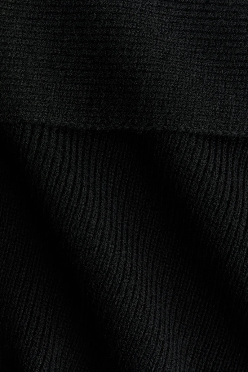 H&M Roll-neck cape