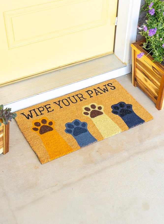 شبيلي سجادة باب من المخمل الكريستالي مقاس 80 × 50 سم، سجادة ترحيب مخملية ناعمة لمسح مخالب الحيوانات الأليفة مع ظهر مانع للانزلاق لأصحاب الحيوانات الأليفة والمنازل العائلية، سجادة أرضية متينة للاستخدام الداخلي والخارجي في مداخل المنازل والشرفات (بني) - Image 3