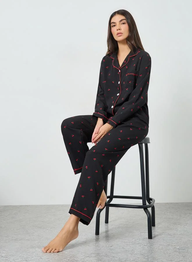 تايك تو طقم بيجاما من بنطال وبلوزة بطبعة كرز