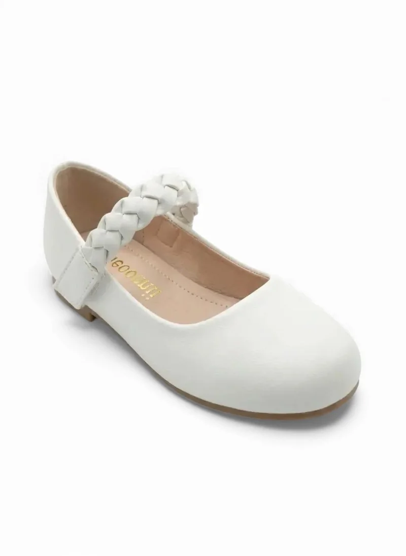 Geoomnii Junior Girls’ Closed Flat Shoes – Comfortable, Lightweight & Everyday Wear
