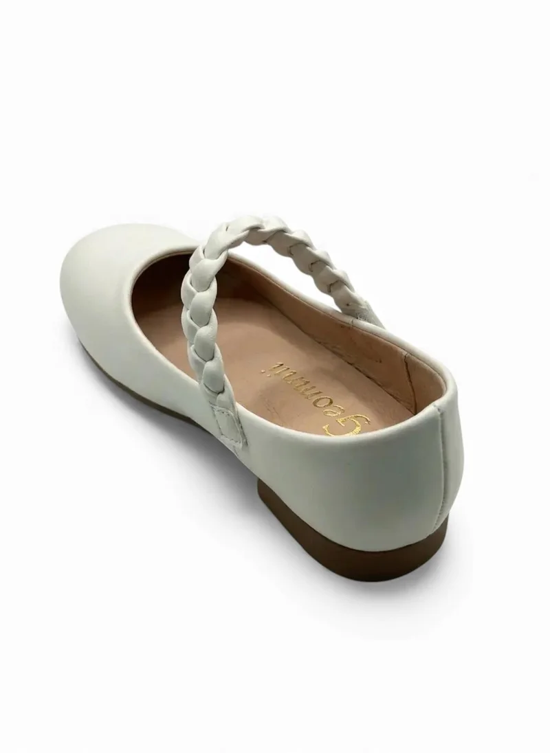 Geoomnii  Junior Girls’ Closed Flat Shoes – Comfortable, Lightweight & Everyday Wear for Women | Best Price UAE