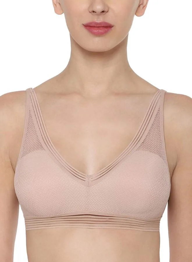 ترايامف Triumph International Women's Synthetic Non-Wired Bra (Smooth Skin, 32B)