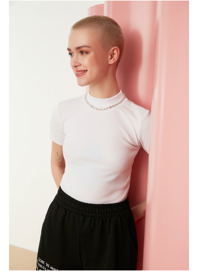 trendyol - White Fitted High Collar Crop Ribbed Stretchy Knitted Blouse TWOSS21BZ0780 - Image 1
