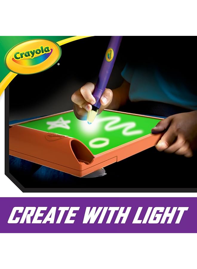 Crayola Travel Glow Art Studio Glow In The Dark Toys Kids Gifts For Girls And Boys Ages 6 7 8 9 - Image 4