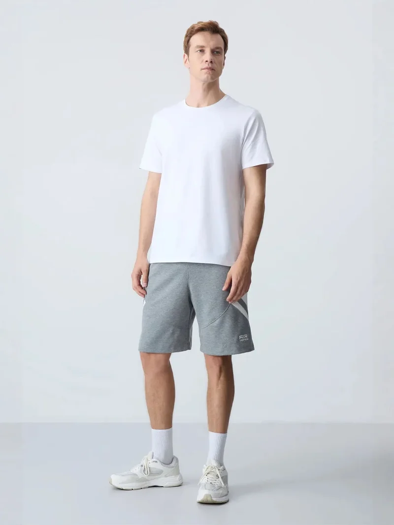 تومي لايف TOMMY Men's Fleece Sweat Shorts
