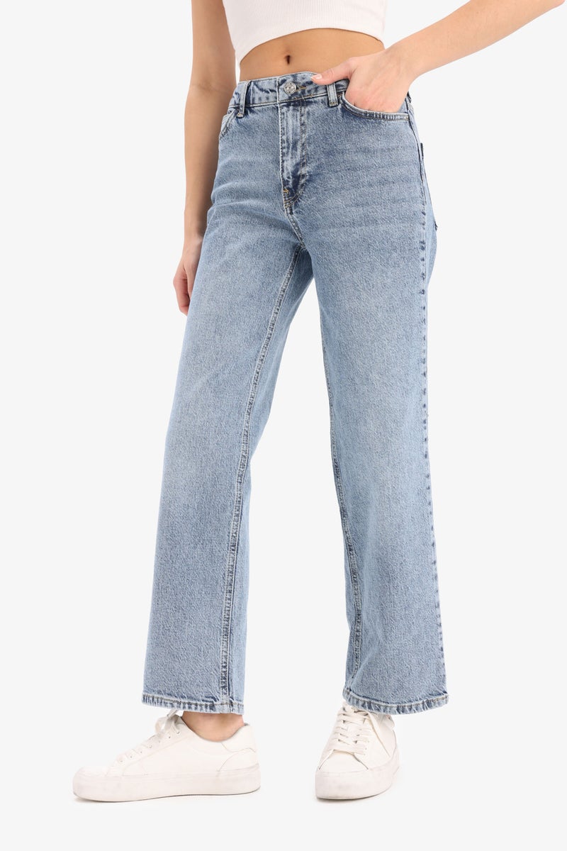 DeFacto Woman Comfort Straight Fit High Waist Ankle Length Washed Jeans  - Image 1