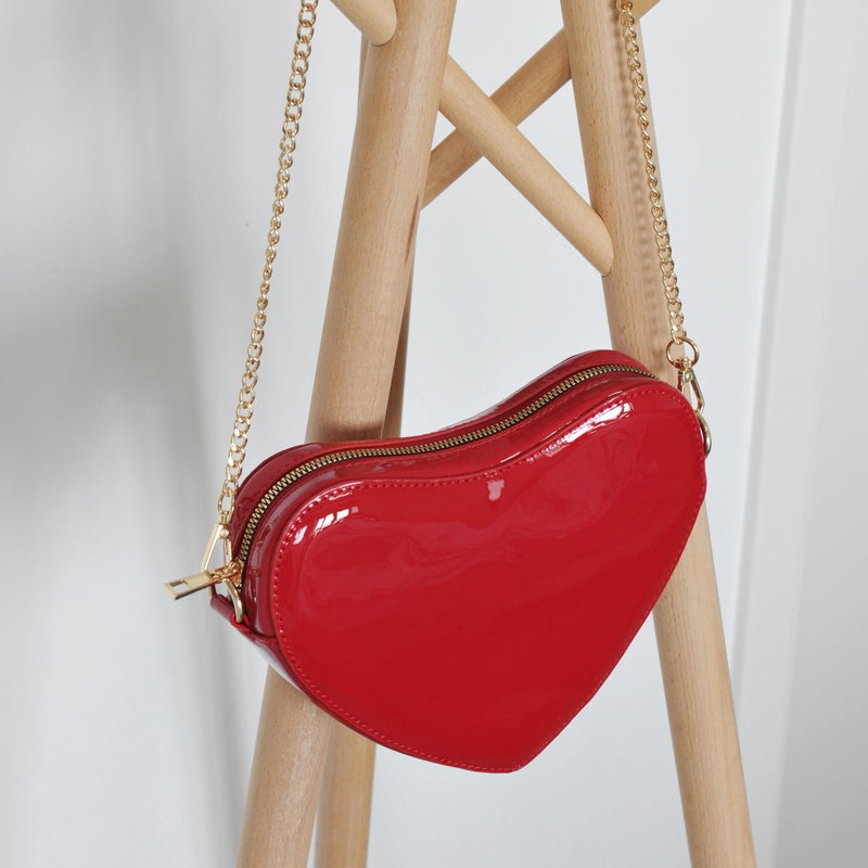 Hoxis Heart Women Shoulder Bag Glossy Vegan Leather Chain Cross Body Bag Cosplay Purse (Red) - Image 2
