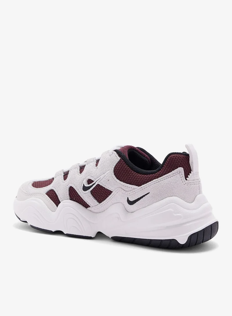 Nike Tech Hera