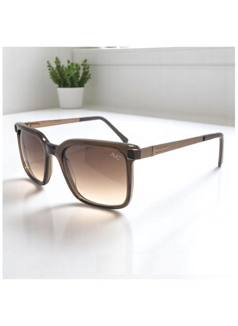 Authentic Armando Cavelli sunglasses, crafted from carefully selected premium acetate for a luxurious look and longevity with extensive use. This model combines modernity and classic style, with a raw brown acetate front and brown -plated metal temples to complete your luxury look. Comes with premium polymer lenses offer UV400 protection in a gradient brown