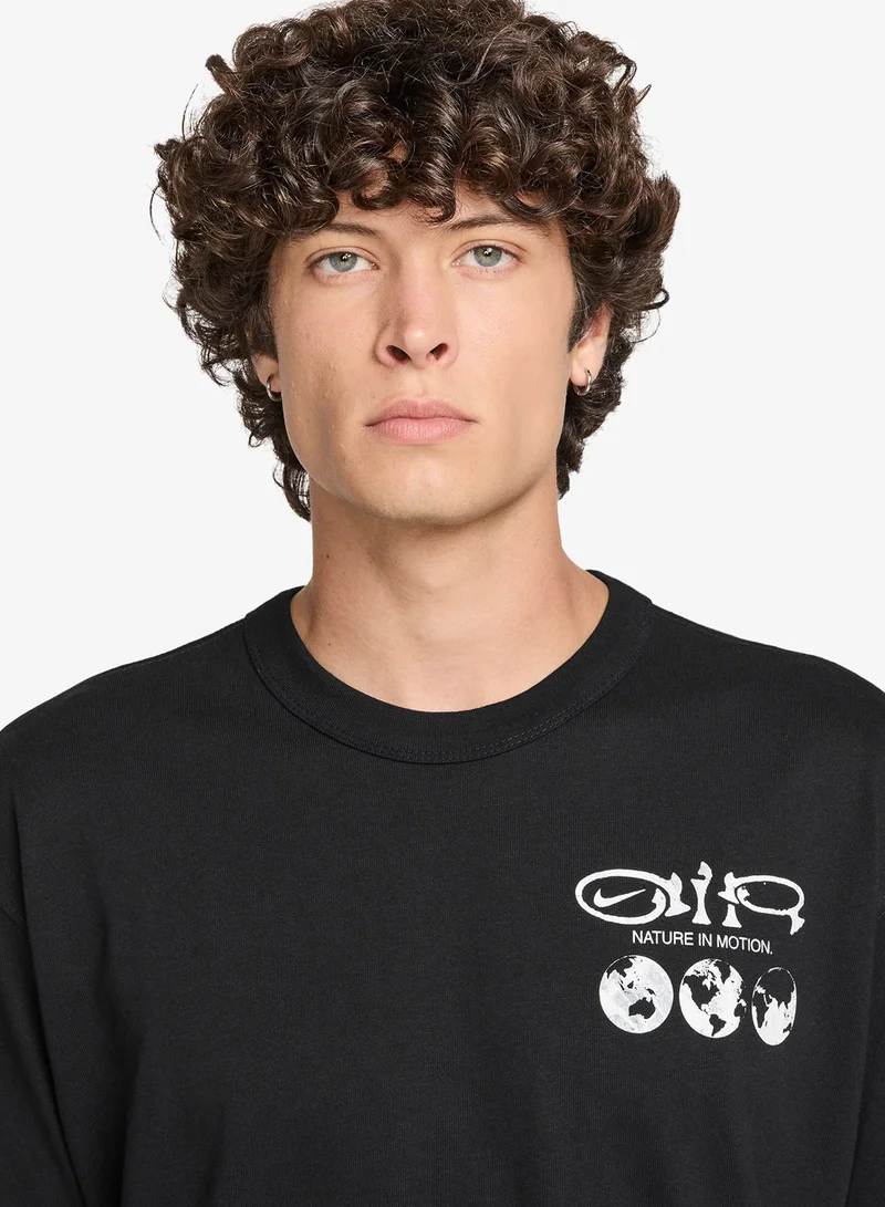 Nike BLACK Nsw Premium Earth Day T-Shirt for Men | Best Price UAE