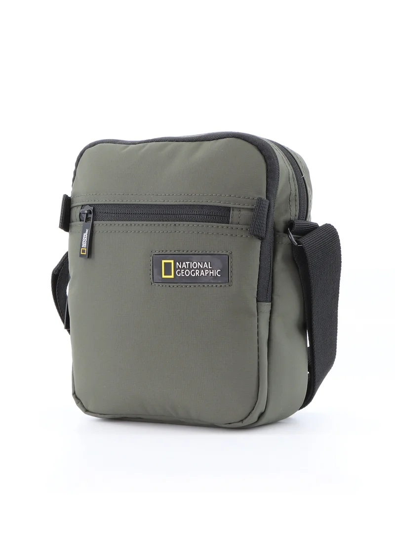 NATIONAL GEOGRAPHIC National Geographic Mutation Utility Bag Khaki, Compact Travel Bag for Men and Women, Shoulder Bag, Portable Organizer, Sustainable Material and Eco Friendly