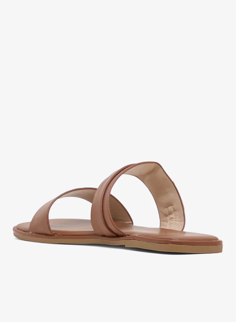 ايلا صندل مسطح بحزامين