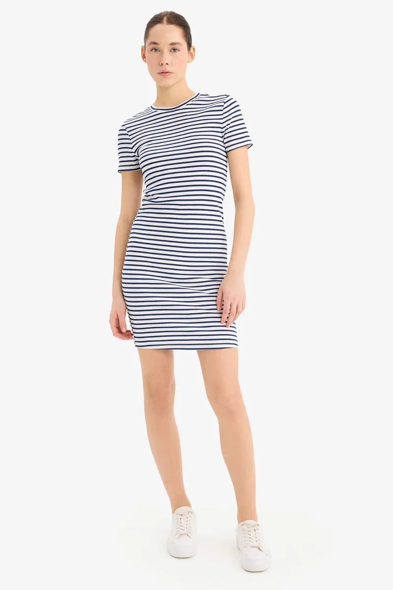 ديفاكتو Bodycon Crew Neck Striped Camisole Mini Dress