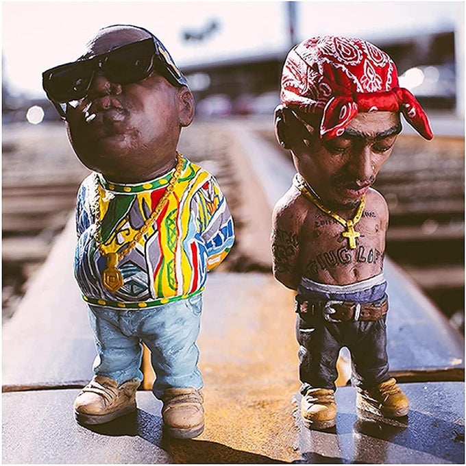 RESIN SCULPTURE HANDMADE BIGGIE TUPAC ORNAMENT COMMEMORATIVE RESIN FIGURINE RED