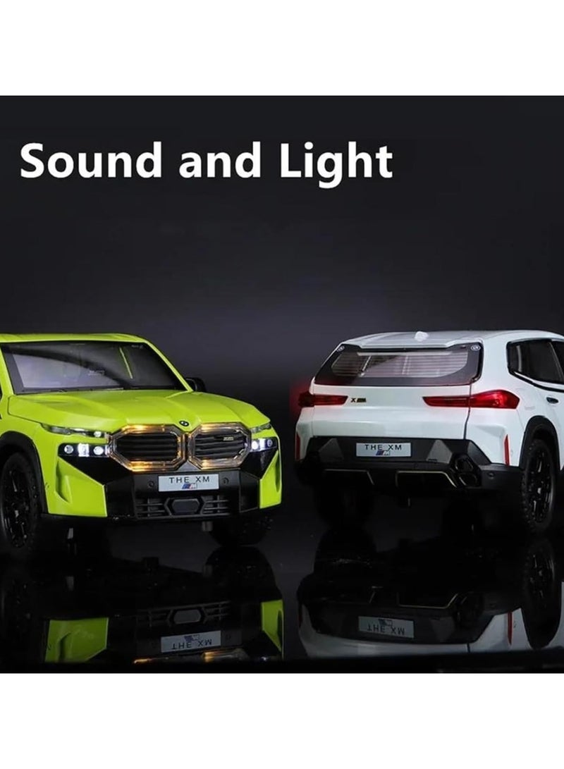 داي كاست 1:24 متوافقة مع لعبة سيارة BMW XM النموذجية، سيارة لعبة من سبائك الزنك قابلة للسحب للخلف مع صوت وضوء، أبواب قابلة للفتح للأطفال والكبار (أخضر) - Image 3