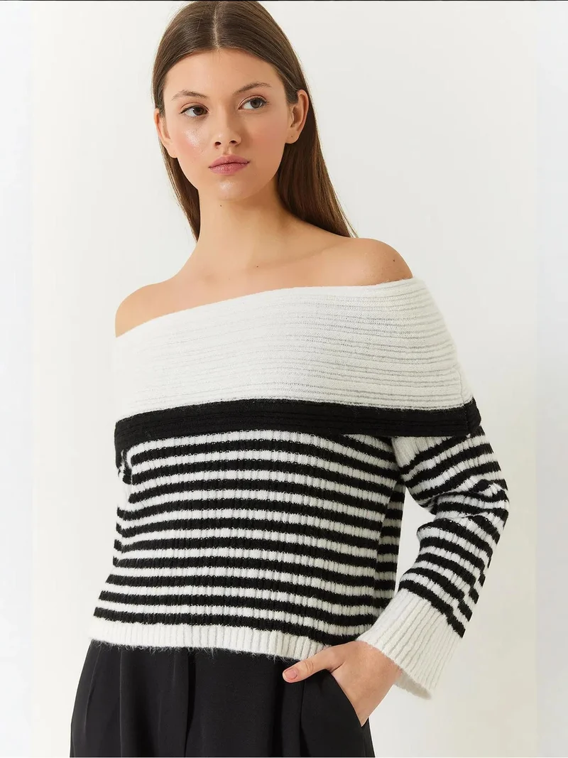 بيانكو لوتشي بلوفر محبوك بدون حمالات مخطط من لوتشي