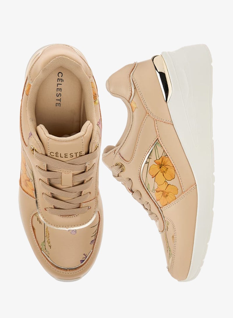 سيليست سنيكرز نسائي بطبعات زهور وكعب ويدج وإغلاق برباط - Image 2