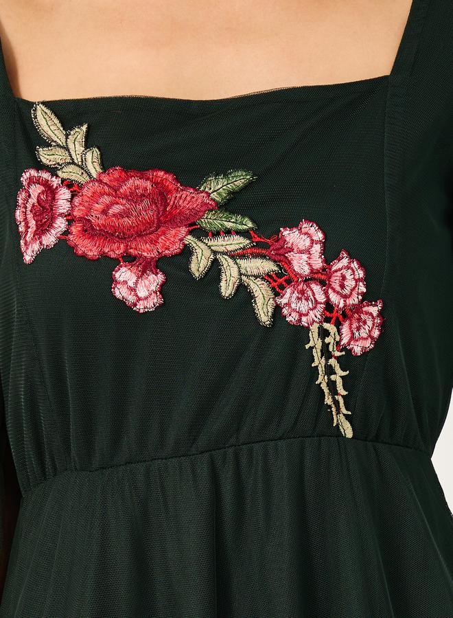 Styli Styli Embroidered Detail Square Neck A-Line Maxi Dress  - Image 4