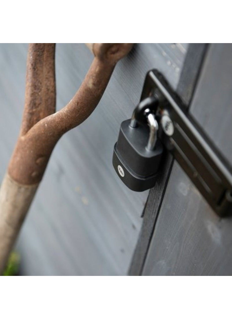 Yale Protector Series Resistant to Harsh Weather Conditions Padlock 45 mm Two-Way Silver - White 1 Piece  - Image 2