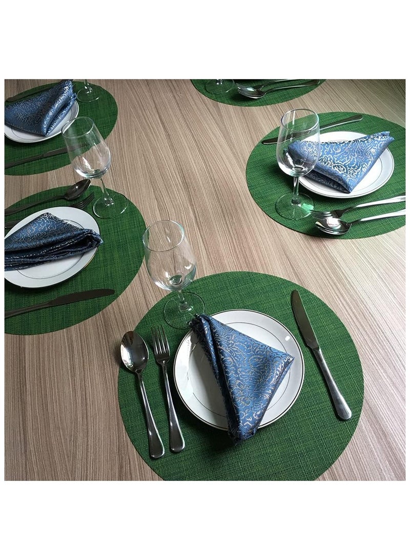 آنا طقم 4 قطع من حصائر الطعام المستديرة المصنعة من PVC بمقاس 35 سم بتصميم يشبه خشب البامبو - مقاومة للماء والبقع وحرارية، مثالية لتناول الطعام في المناسبات العائلية والأنشطة الخارجية. - Image 3