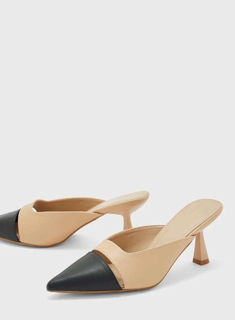 Vincci Pointed Toe Mid Heel Pumps