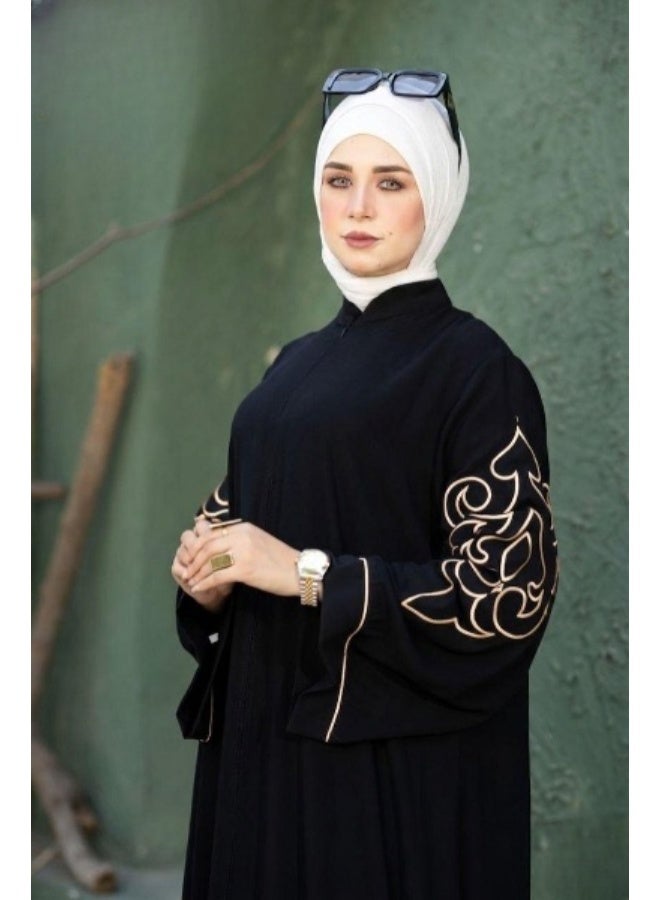 Luxurious black Gulf-style women's abaya — A wide design with an elegant beige pattern, inspired by Saudi, Emirati, and Kuwaiti abayas, made from Turkish silk crepe fabric. Suitable for occasions and outings, offering a luxurious and distinctive look. Code 405 - Image 2