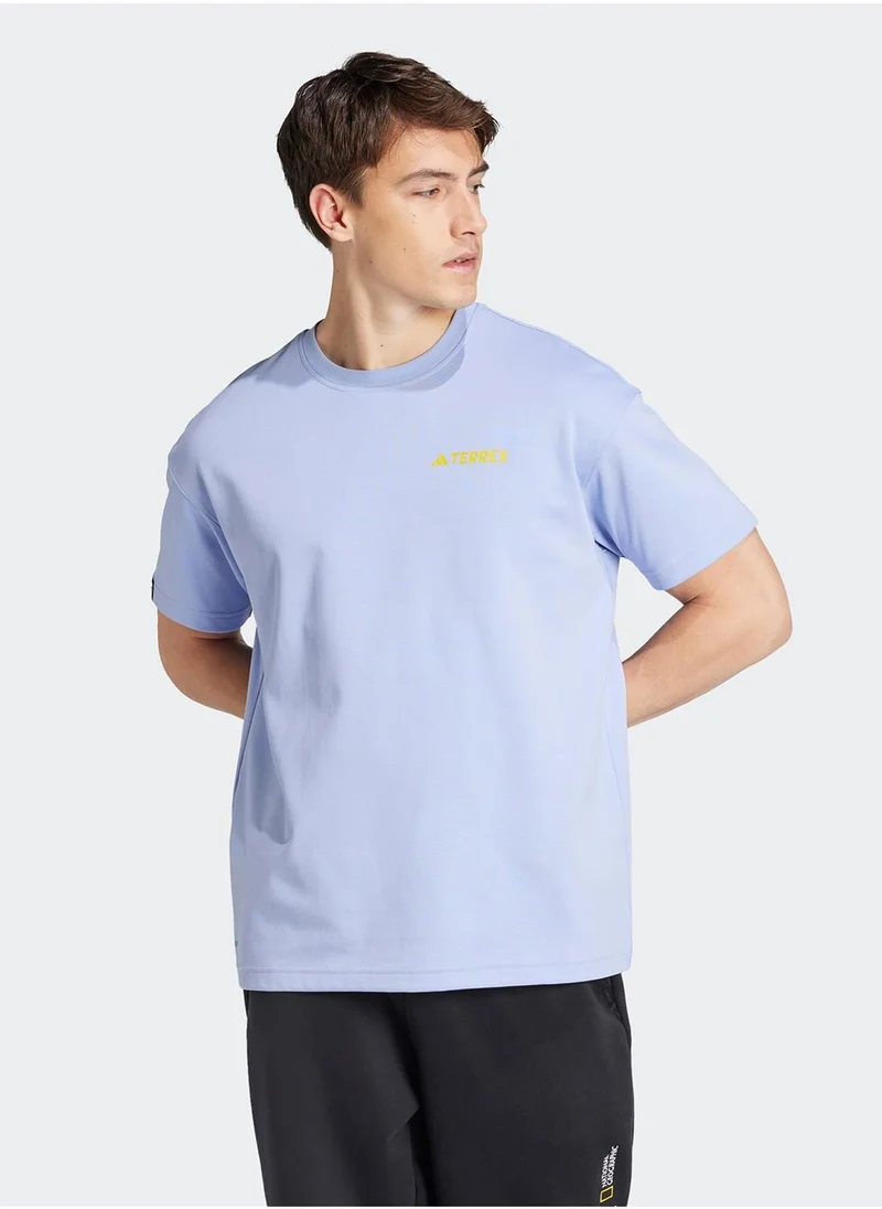 اديداس National Geographic T-Shirt