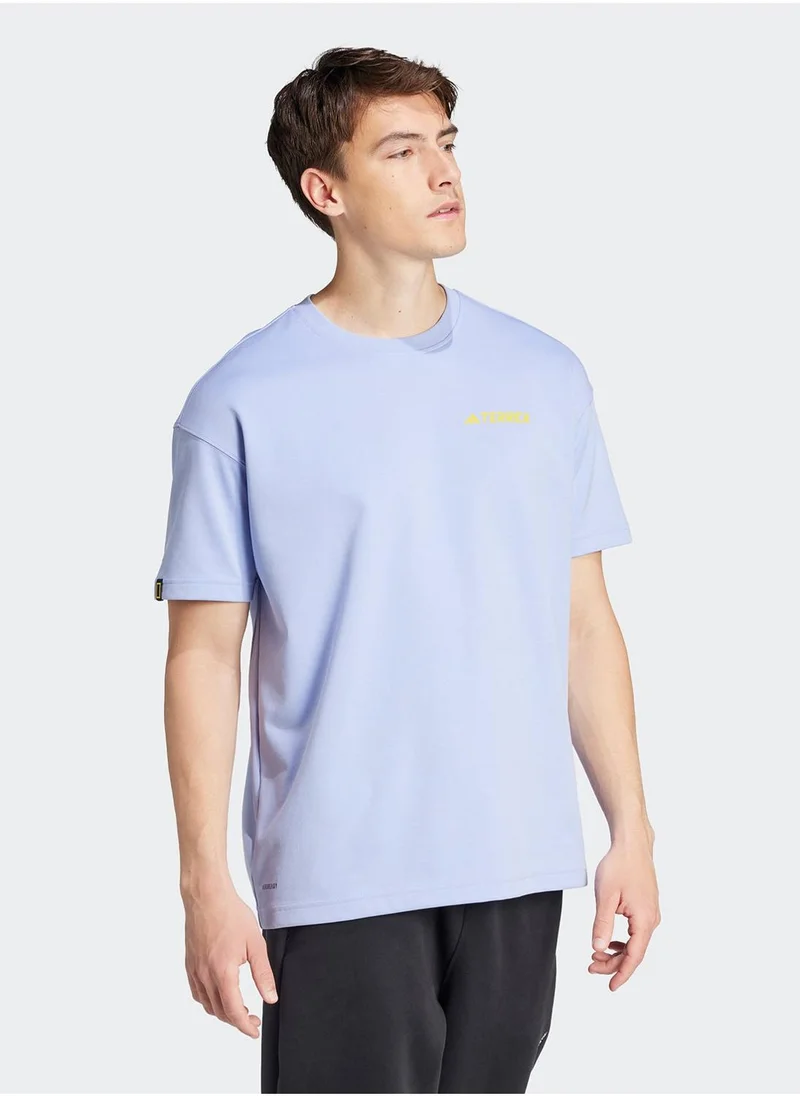 اديداس National Geographic T-Shirt