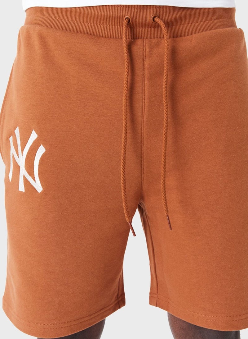 NEW ERA LEAGUE ESSNTLS SHORTS NEYYAN  EBRSTN - Image 3