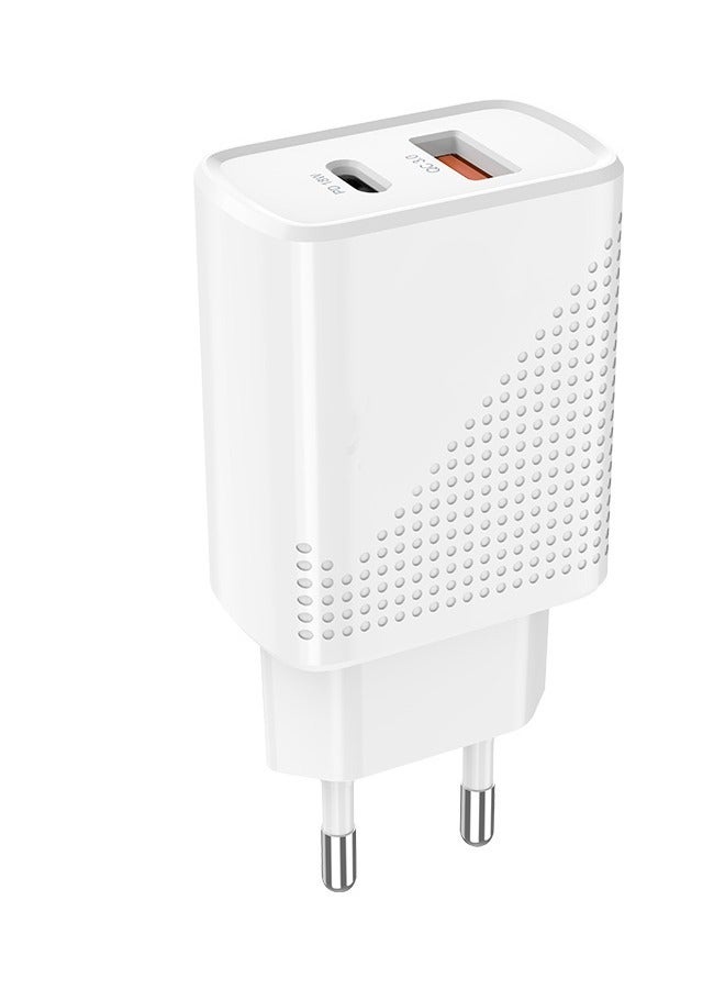 Miqia MA03 Fast Charger Quick Charge Power Delivery With Lightning cable White - Image 3