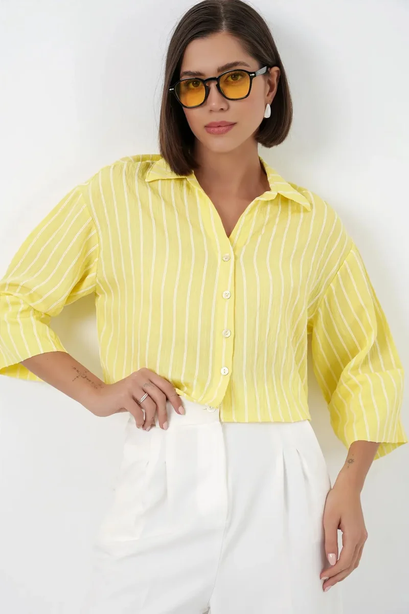 بيغ دارت BDART Oversized Striped Cropped Shirt with Button Closure