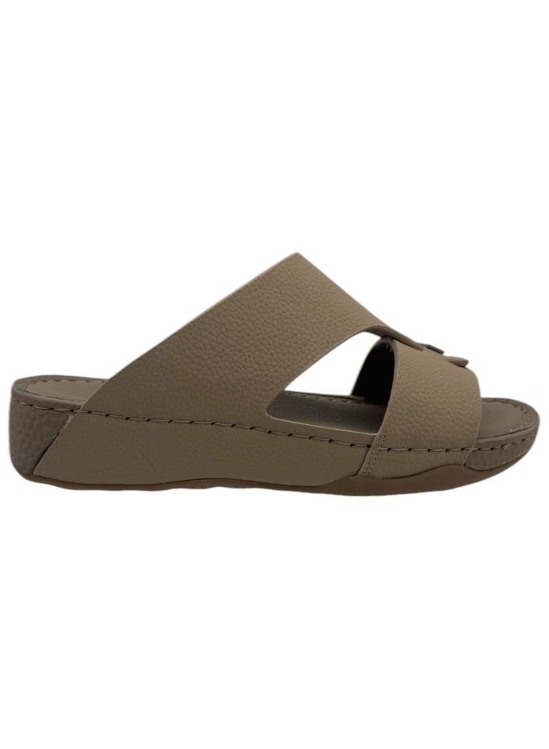 Al Hadaf Comfortable Slip-On Slippers for Everyday Wear - Image 1