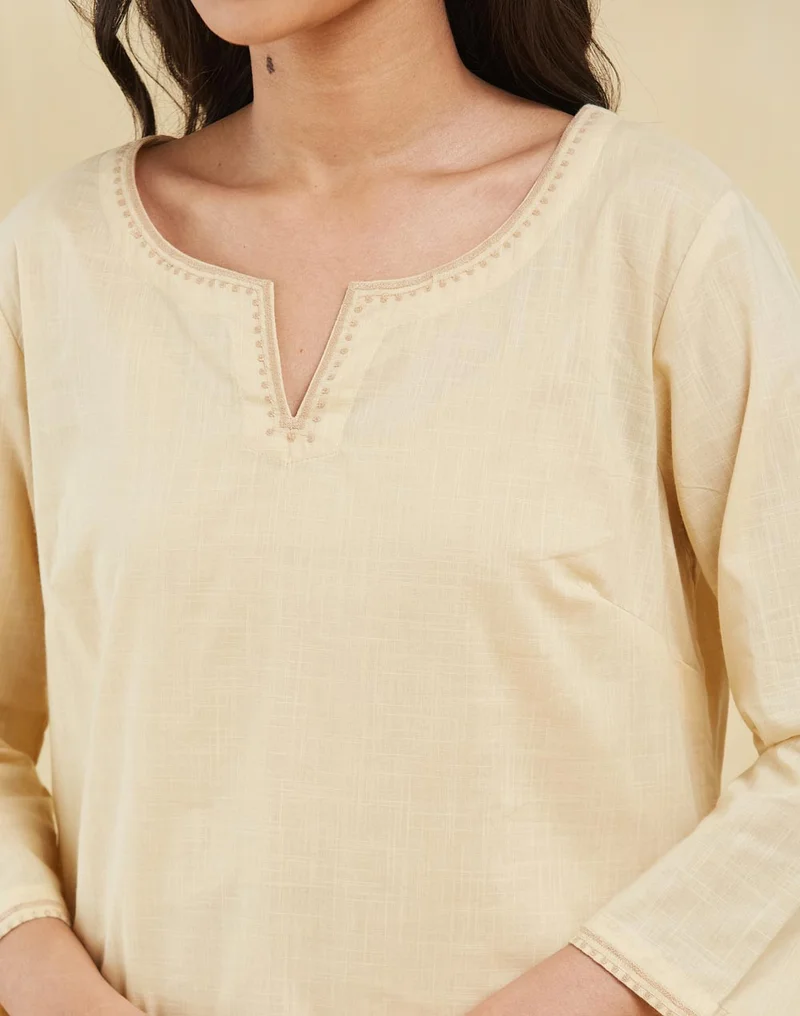 Fabindia Embroidered Short Kurta