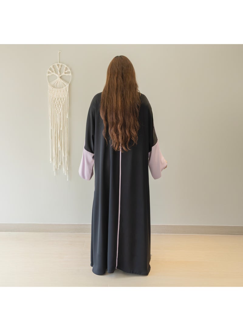 Linelle Two-Tone Abaya for Women – Classic Black with Contrast Soft Lilac Sleeves, Front-Open Style, Wide Flowing Sleeves, Modest Daily & Occasion Wear - Image 3